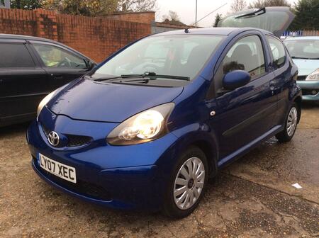 TOYOTA AYGO 1.0 VVT-i Blue